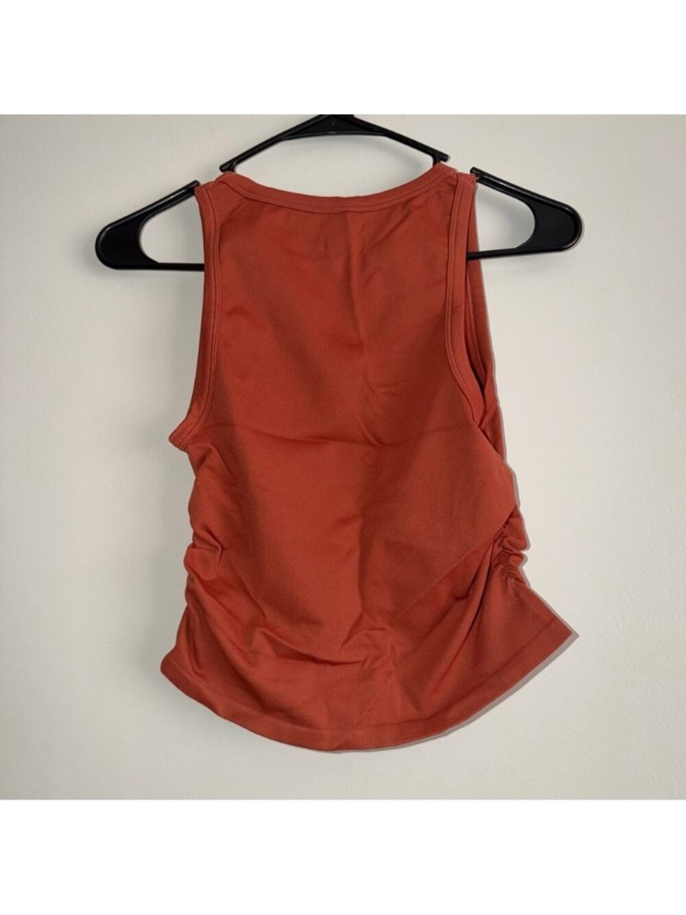 NWOT Scoop Neck Women's Tank Top in Rust - Picture 4 of 4